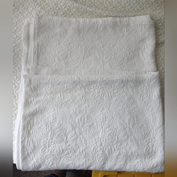SFERRA Other - SFERRA White Textured Quilt Bedding Full/queen 95x95